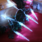 Гирлянда светодиодная «Сосульки» 1.5 м, 10 LED, прозрачный ПВХ, цвет свечения белый, 2 х АА (батарейки не в комплекте) NEON-NIGHT | Фото 1