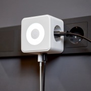 Двойник электрический Куб 16А с/з, 2 разъема USB-A 2,4А, 1 разъем USB-C 3А, с ночной подсветкой, белый REXANT | Фото 1