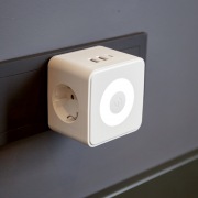 Двойник электрический Куб 16А с/з, 2 разъема USB-A 2,4А, 1 разъем USB-C 3А, с ночной подсветкой, белый REXANT | Фото 3