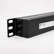 Блок распределения питания PDU горизонтальный 1U 9 розеток СЕЕ 7/4 Schuko 16A без выкл алюм корп шнур 2м вилка СЕЕ 7/7 Schuko черный REXANT | Фото 3