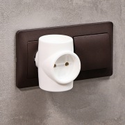 Тройник электрический без заземления 220 В 6-10 A REXANT | Фото 1