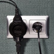 Тройник электрический Шар 220В, 16А черный | Фото 4