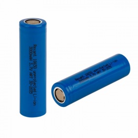 REXANT Высокоемкостный  аккумулятор Rexant 18650  unprotected 20 А Li-ion 3000 mAH 3.7 В