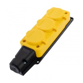 REXANT Розетка штепсельная трехместная влагозащищенная, с/з, 16 А, IP54, каучук желтая REXANT