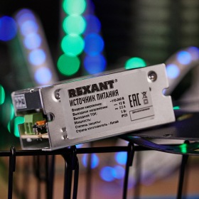 REXANT Источник питания 110-220 V AC/12 V DC 0,5 A 5 W с разъемами под винт, без влагозащиты (IP23)