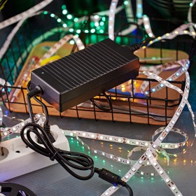 REXANT Источник питания 110-220 V AC/12 V DC 12,5 А 150 W с DC разъемом подключения 5.5х2.1, без влагозащиты (IP23)